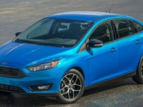 2018 Ford Focus SE Ingot Silver Metallic, Connellsville, PA