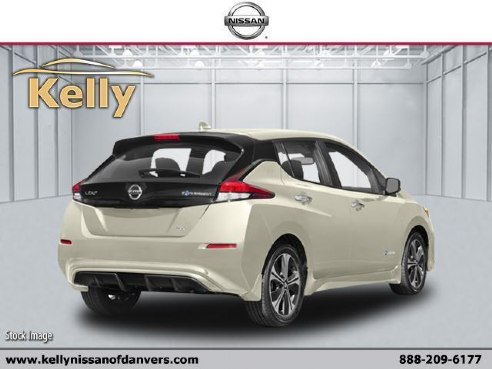 2018 Nissan LEAF SV Pearl White, Beverly, MA