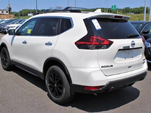 2018 Nissan Rogue SV Pearl White, Lawrence, MA