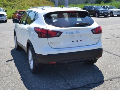 2018 Nissan Rogue Sport SV Pearl White, Lawrence, MA