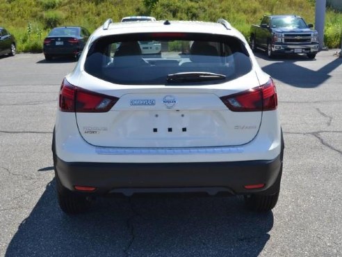 2018 Nissan Rogue Sport SV Pearl White, Lawrence, MA