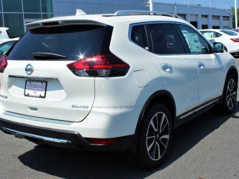 2018 Nissan Rogue SL Pearl White, Lawrence, MA