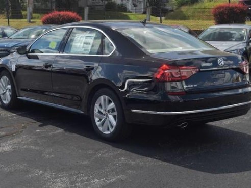 2018 Volkswagen Passat 2.0T SE Deep Black Pearl Metallic, Lawrence, MA