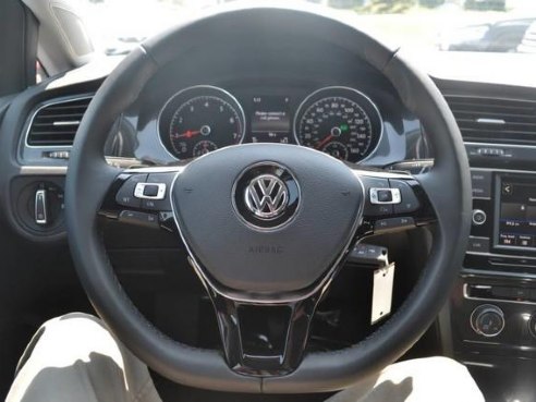 2018 Volkswagen Golf SE Tornado Red, Lawrence, MA