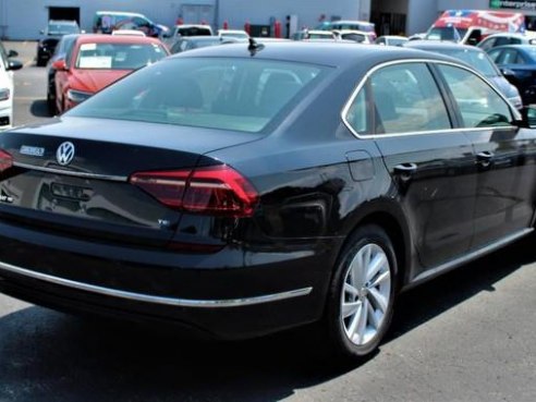 2018 Volkswagen Passat 2.0T SE Deep Black Pearl Metallic, Lawrence, MA