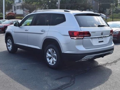 2018 Volkswagen Atlas 3.6L V6 SE Reflex Silver Metallic, Lawrence, MA