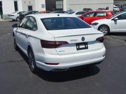 2019 Volkswagen Jetta R-Line Pure White, Lawrence, MA