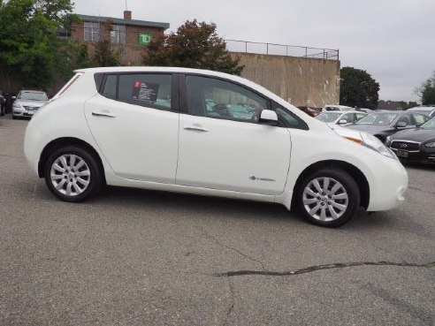 2015 Nissan LEAF 4dr HB S Glacier White, Beverly, MA