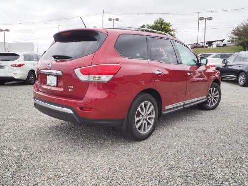 2015 Nissan Pathfinder 4WD 4dr SL Cayenne Red, Beverly, MA