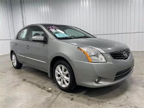 2011 Nissan Sentra SL Sedan 4D Silver, Sioux Falls, SD