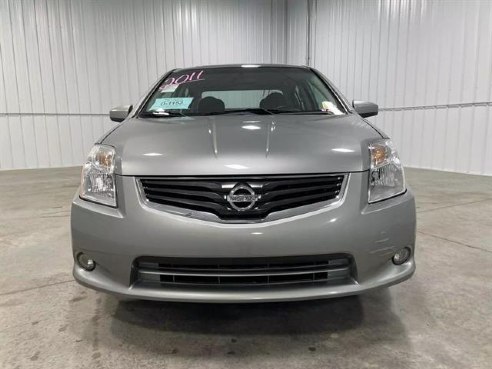 2011 Nissan Sentra SL Sedan 4D Silver, Sioux Falls, SD