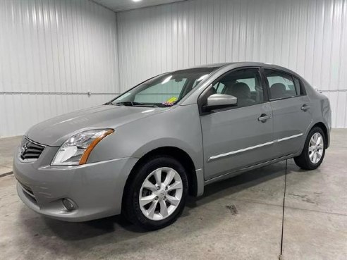 2011 Nissan Sentra SL Sedan 4D Silver, Sioux Falls, SD