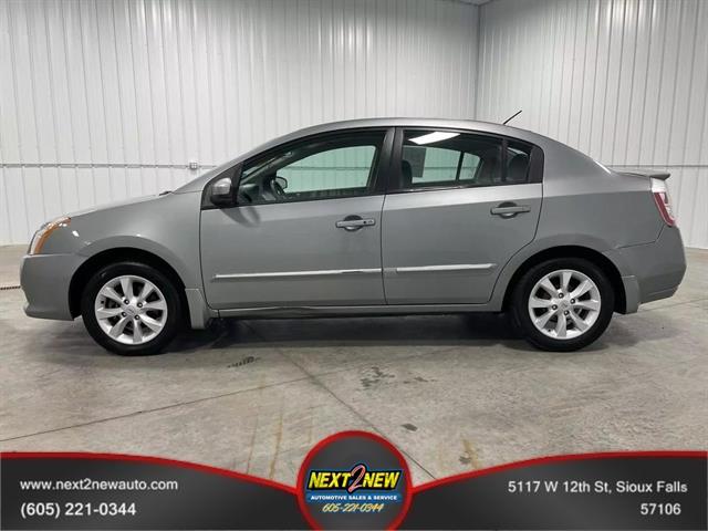 2011 Nissan Sentra SL Sedan 4D Silver, Sioux Falls, SD