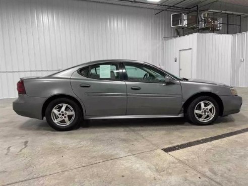 2004 Pontiac Grand Prix GT Sedan 4D Gray, Sioux Falls, SD