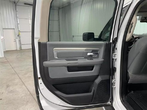 2019 Ram 1500 SLT Pickup 4D 5 1-2 ft White, Sioux Falls, SD