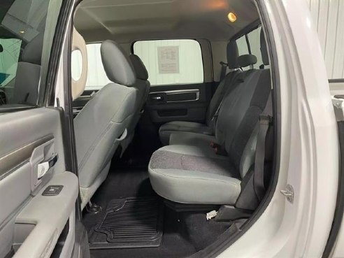 2019 Ram 1500 SLT Pickup 4D 5 1-2 ft White, Sioux Falls, SD