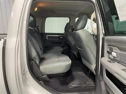 2019 Ram 1500 SLT Pickup 4D 5 1-2 ft White, Sioux Falls, SD