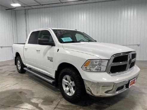 2019 Ram 1500 SLT Pickup 4D 5 1-2 ft White, Sioux Falls, SD