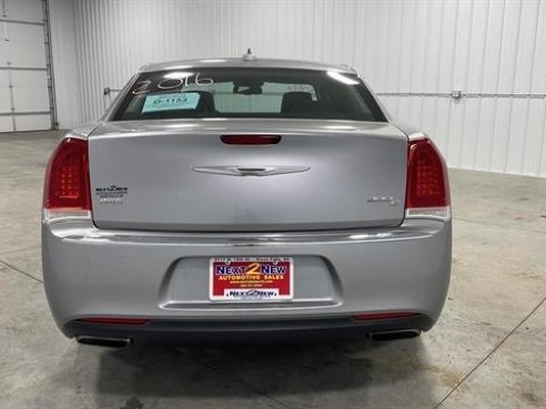 2016 Chrysler 300-Series 300C Sedan 4D Silver, Sioux Falls, SD