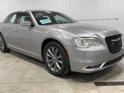 2016 Chrysler 300-Series 300C Sedan 4D Silver, Sioux Falls, SD