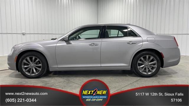 2016 Chrysler 300-Series 300C Sedan 4D Silver, Sioux Falls, SD