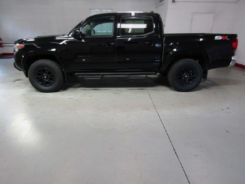 2021 Toyota Tacoma 4WD SR5 Midnight Black Metallic, Beaverdale, PA