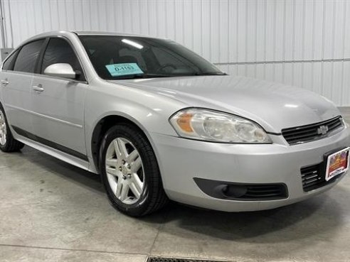 2011 Chevrolet Impala LT Sedan 4D Silver, Sioux Falls, SD