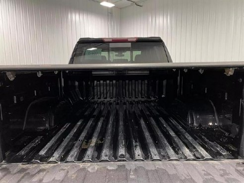 2021 Chevrolet Silverado 1500 LT Pickup 4D 5 3-4 ft Black, Sioux Falls, SD