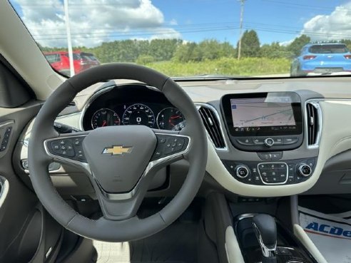 2025 Chevrolet Malibu LT White, Mercer, PA