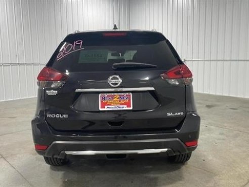 2019 Nissan Rogue SL Sport Utility 4D Black, Sioux Falls, SD