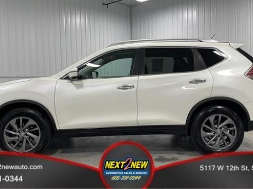 2016 Nissan Rogue S Sport Utility 4D White, Sioux Falls, SD