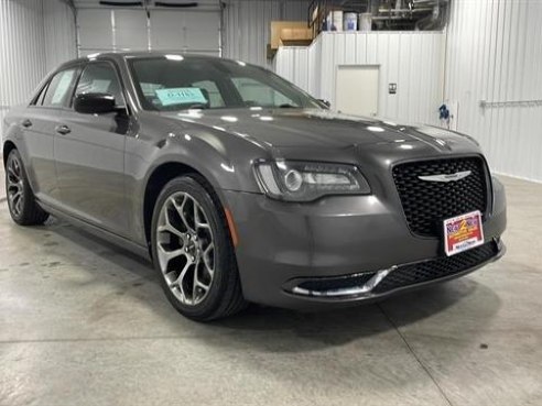 2018 Chrysler 300-Series 300 Touring Sedan 4D Gray, Sioux Falls, SD