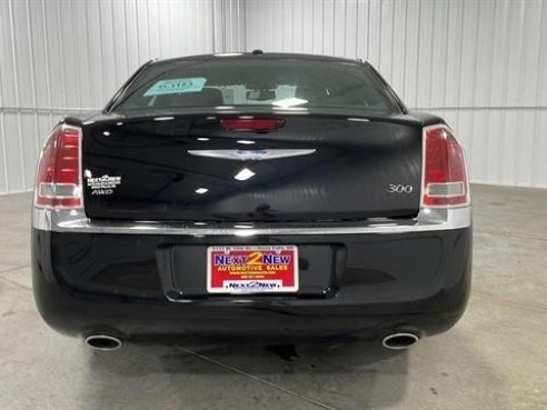 2014 Chrysler 300-Series 300 Sedan 4D Black, Sioux Falls, SD