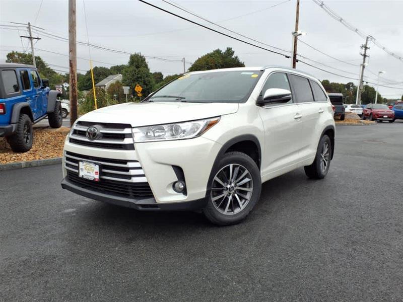 2018 Toyota Highlander XLE Blizzard Pearl, Lynnfield, MA