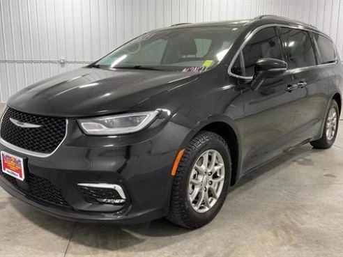 2021 Chrysler Pacifica Touring Minivan 4D Black, Sioux Falls, SD