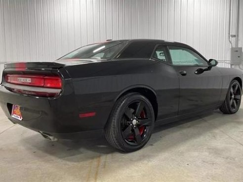 2013 Dodge Challenger SXT Coupe 2D Black, Sioux Falls, SD