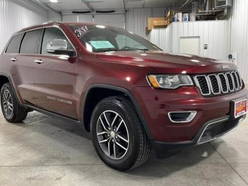 2017 Jeep Grand Cherokee Limited Sport Utility 4D Maroon, Sioux Falls, SD