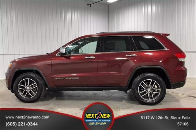 2017 Jeep Grand Cherokee Limited Sport Utility 4D Maroon, Sioux Falls, SD