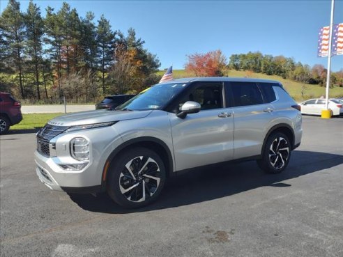 2022 Mitsubishi Outlander SE , Windber, PA