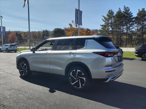 2022 Mitsubishi Outlander SE , Windber, PA