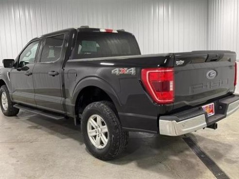 2021 Ford F-150 XLT Pickup 4D 5 1-2 ft Black, Sioux Falls, SD