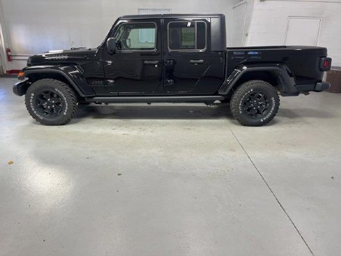 2021 Jeep Gladiator Willys Black Clearcoat, Beaverdale, PA