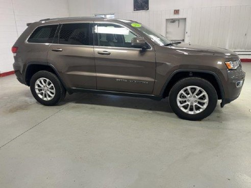 2021 Jeep Grand Cherokee Laredo E Walnut Brown Metallic Clearcoat, Beaverdale, PA