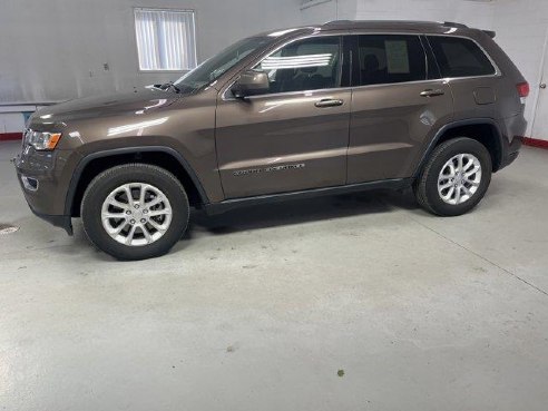 2021 Jeep Grand Cherokee Laredo E Walnut Brown Metallic Clearcoat, Beaverdale, PA