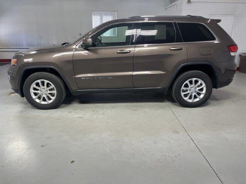 2021 Jeep Grand Cherokee Laredo E Walnut Brown Metallic Clearcoat, Beaverdale, PA