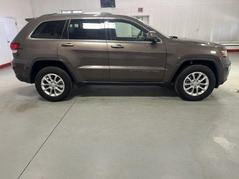 2021 Jeep Grand Cherokee Laredo E Walnut Brown Metallic Clearcoat, Beaverdale, PA