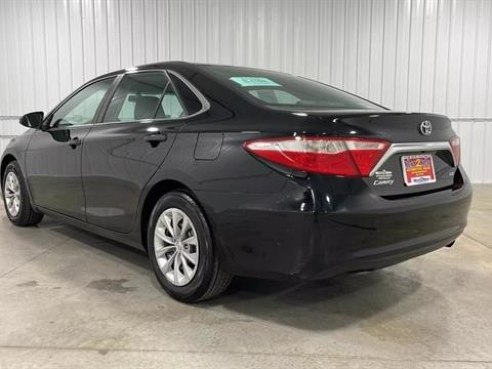 2015 Toyota Camry LE Sedan 4D Black, Sioux Falls, SD