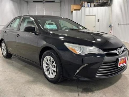 2015 Toyota Camry LE Sedan 4D Black, Sioux Falls, SD