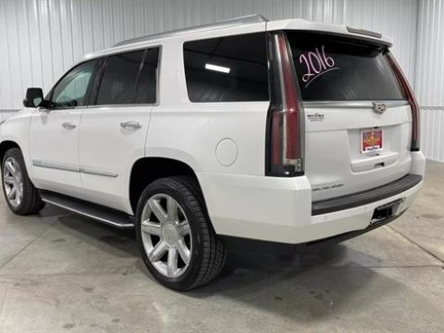 2016 Cadillac Escalade Luxury Sport Utility 4D White, Sioux Falls, SD